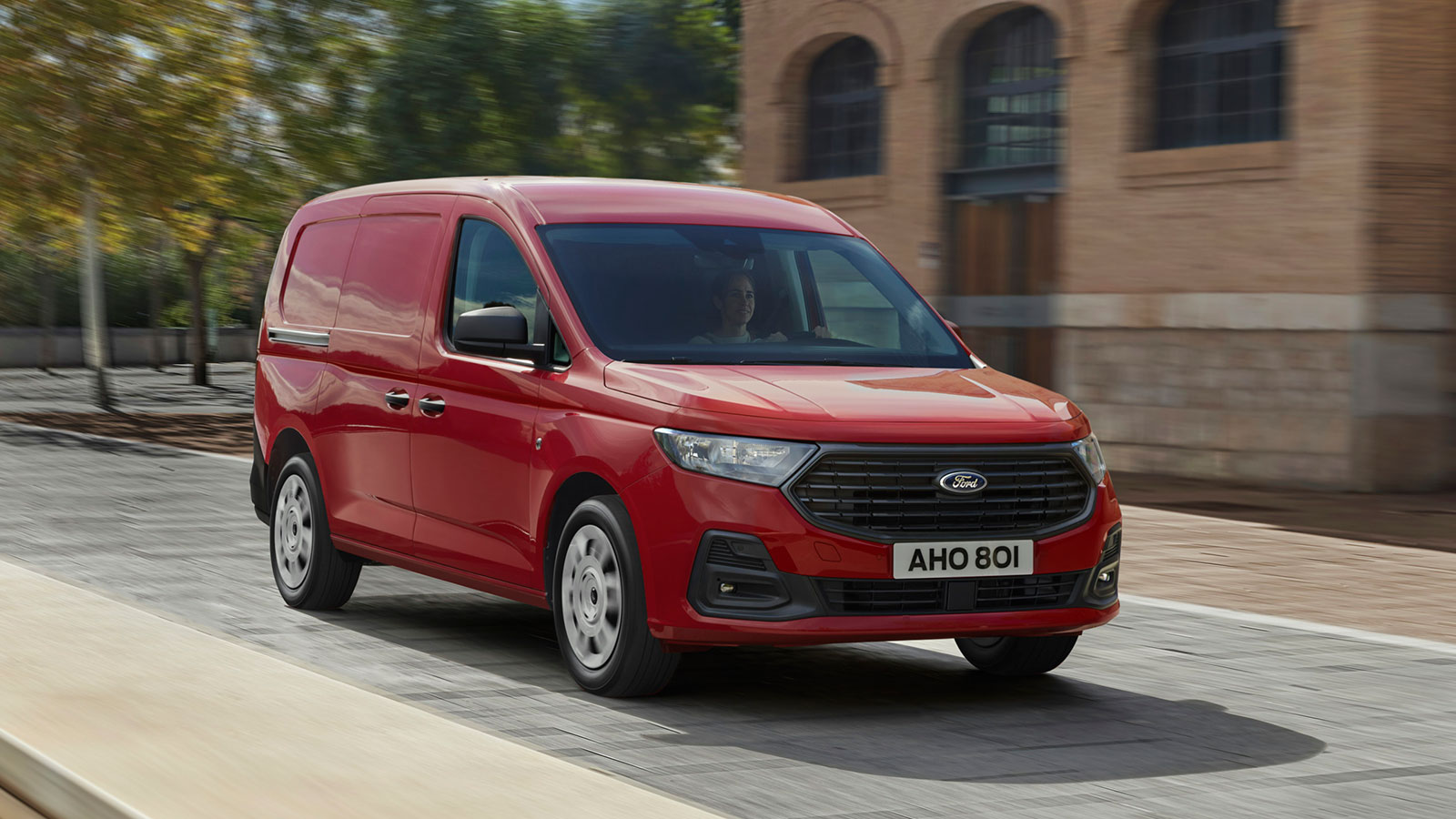 Πρεμιέρα για το νέο Ford Transit Connect και με PHEV σύστημα κίνησης!